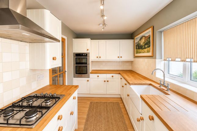 3, Mayflower Avenue, Hemel Hempstead photo 2