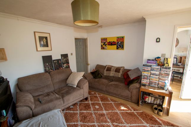 5, Bangor Crescent, Prestatyn photo 4