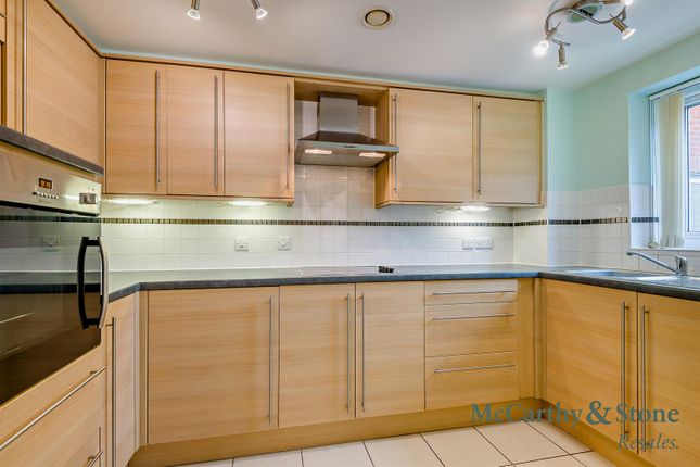 15 Brook Court, Savages Wood Road, Bradley Stoke, Bristol photo 4