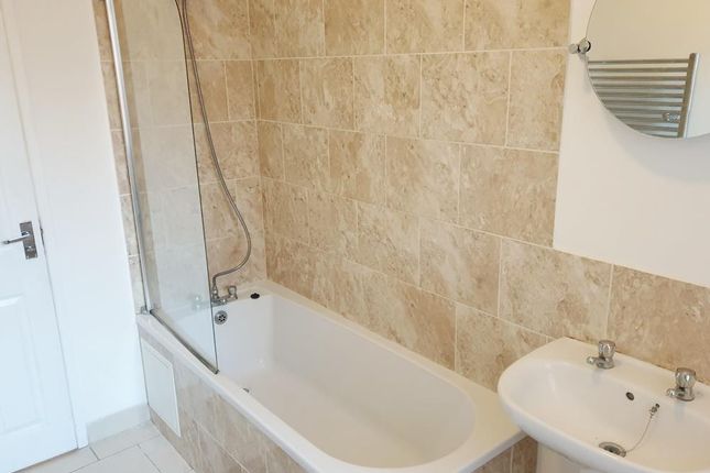Room 4 - 4, Station Street, Ilkeston photo 3