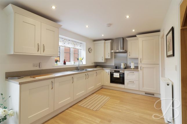 15, Boundary Way, Chesterfield photo 2