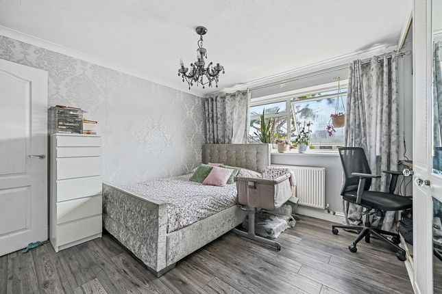 Thumbnail Flat for sale in Withy Lane, Ruislip