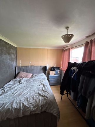 48, Keilder Close, Redcar photo 5