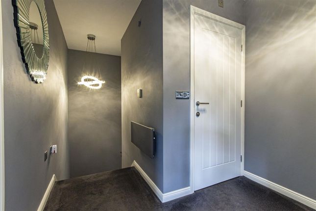 Flat for sale in Eastwood Park Apartment's, Rempstone Drive, Chesterfield