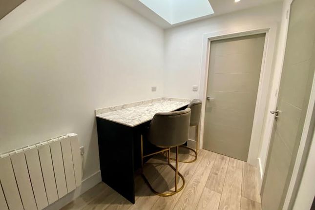 Mustafa House, Camberley photo 4