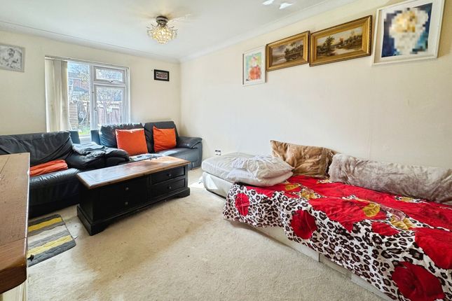 35 Newby Acre, Marlborough photo 4