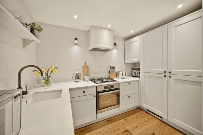 Lawrence House, Lawrence Road, London photo 3