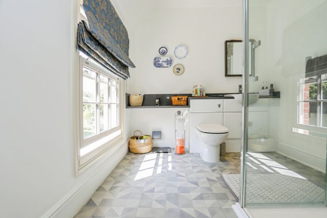 Master En-Suite