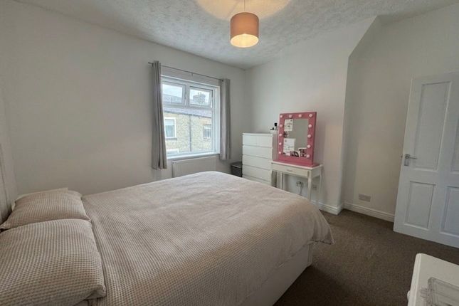 26, Camp Street, Burnley photo 5