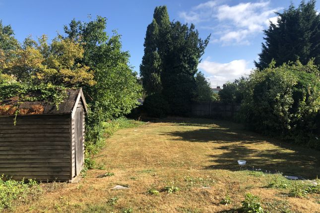 Room 2: 305,, Cherry Hinton Road, Cambridge photo 5