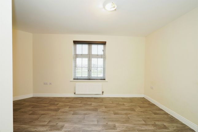 Flat for sale in Hercules Road, Calne