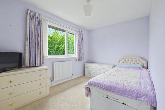 10 Scarcroft Court,, Thorner Lane, Leeds photo 4
