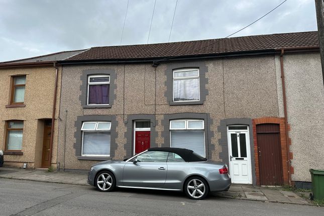 Flat to rent in Llantrisant Road, Pontypridd