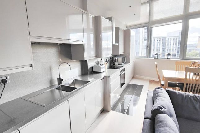 Apartment 304,, Centralofts, Newcastle upon Tyne photo 3