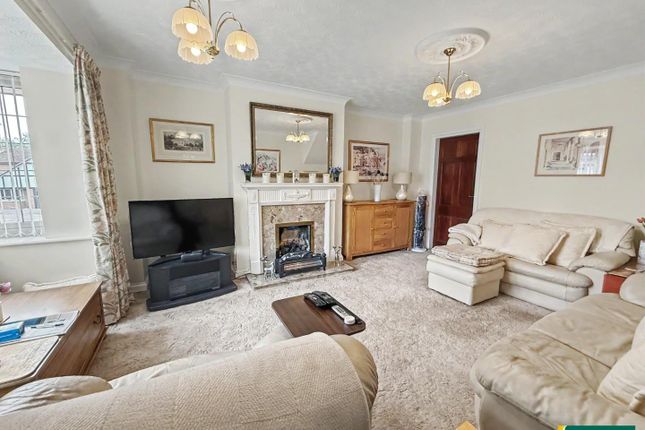 51, Frosty Hollow, Northampton photo 3