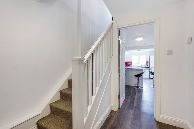19, Kirbys Lane, Canterbury photo 3