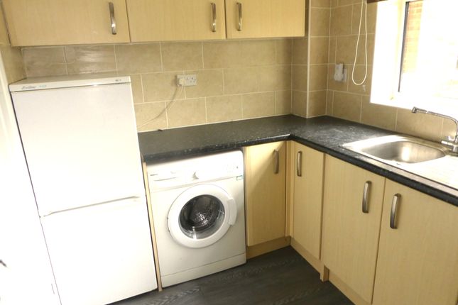 19, Osterley Close, Stevenage photo 3