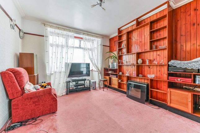 46 Mersham Road photo 4