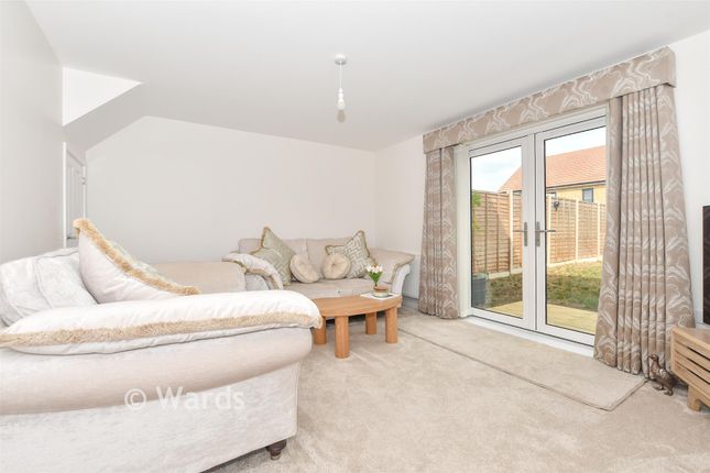 5, Dragonfly Close, Sheerness photo 2