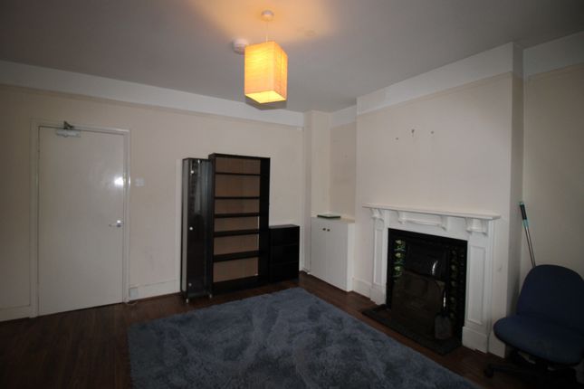 Flat for sale in Priory Avenue, High Wycombe