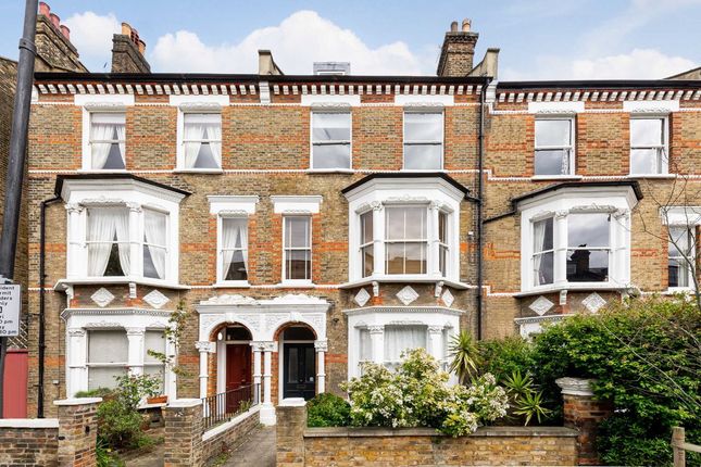 Flat for sale in Estelle Road, London