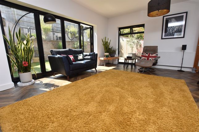 3, Rutherford Glen, Nuneaton photo 5