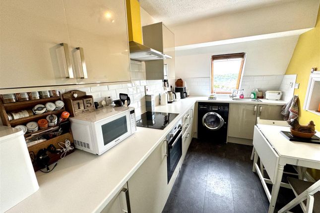 11, Dell View, Chepstow photo 3