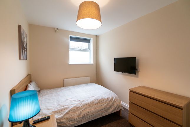 Room to rent in Essex Street, Reading