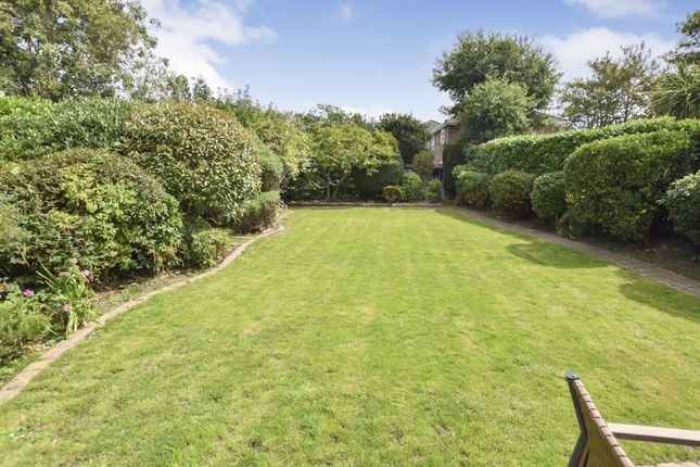Property for sale in Hadleigh Park Avenue, Benfleet