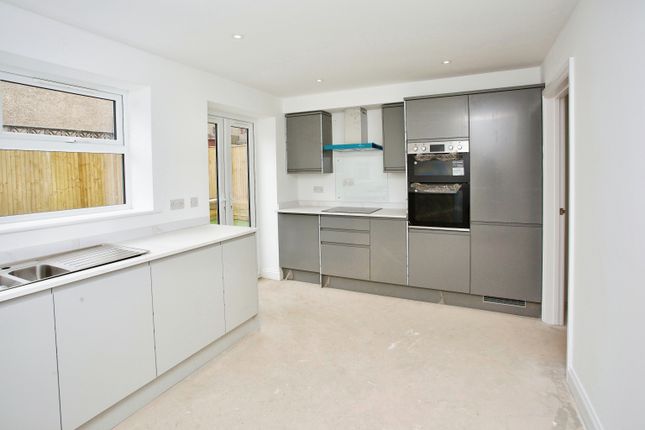 End terrace house for sale in Weston Lane, Southampton, Hampshire