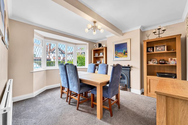 30, Meadway, Ashford photo 4