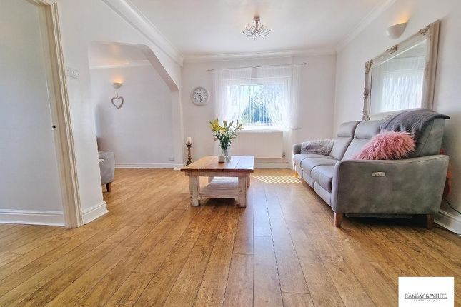 Ty-Newydd, Main Road, Abercynon photo 4