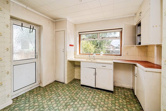 17, Clare Road, Maidenhead photo 4