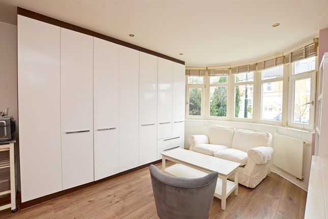 1, 79,, Stanley Road, Teddington photo 2