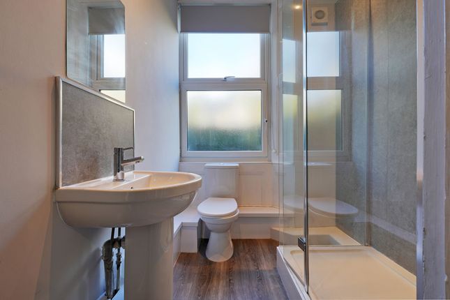 Flat 2 The Hollies, Montgomery Road, Nether Edge photo 4