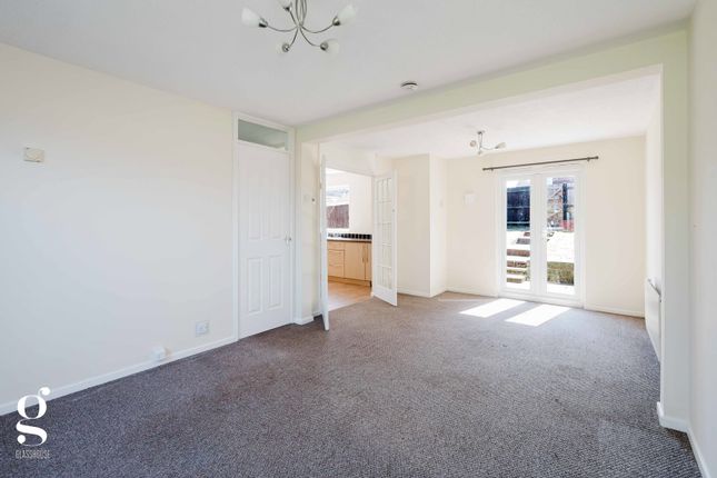 23, Millard Close, Hereford photo 2