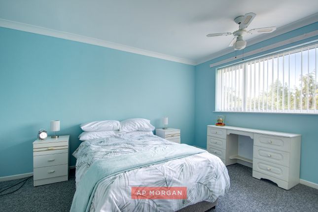 36, Bradshaw Avenue, Birmingham photo 4