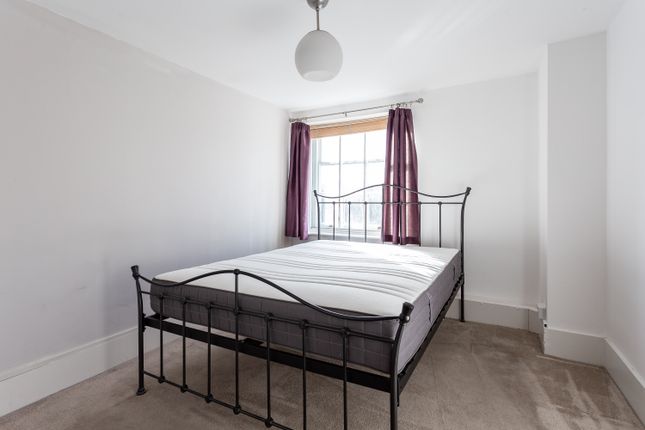 Little Ealing Lane, Ealing photo 4