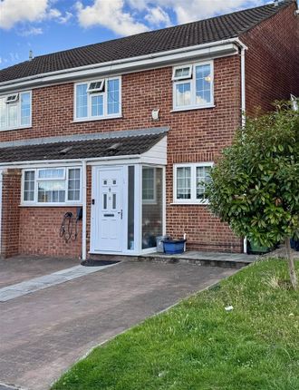 4-bed house on 10, The Squirrels, Bushey, £700,000