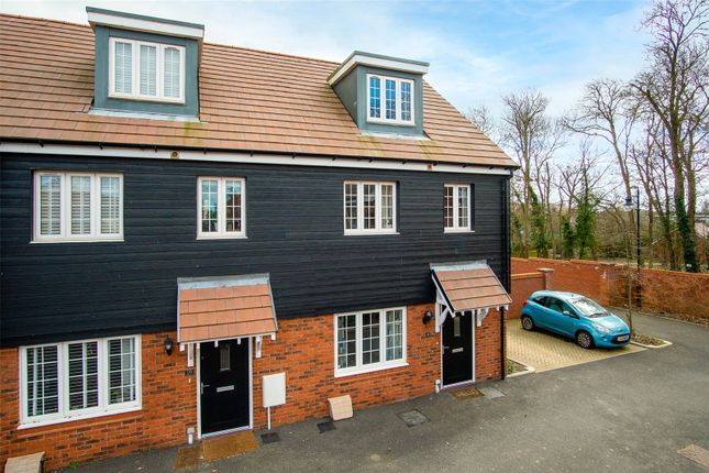 Homes for Sale in Maybridge Square, Goring-by-Sea, Worthing BN12 - Buy