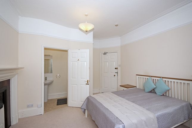 Room 1, 310, Banbury Road, Oxford photo 3