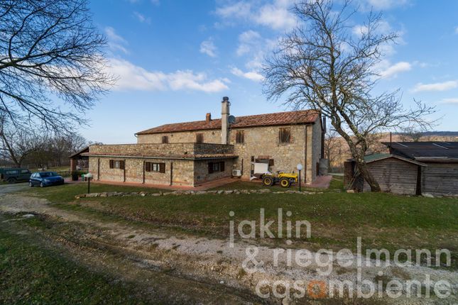 Farm for sale in Italy, Tuscany, Grosseto, Roccalbegna