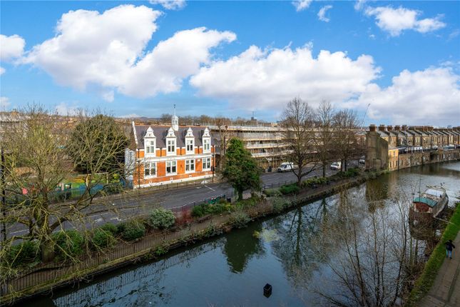 Flat for sale in Quayside House, Kensal Road