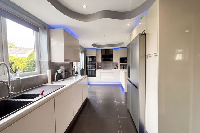 2 Parrfield Road, Manchester photo 3