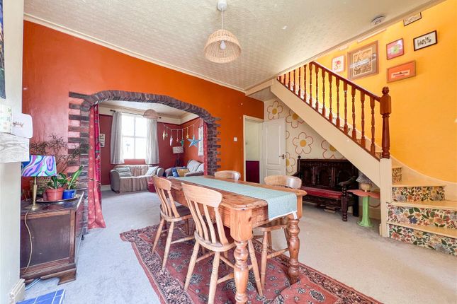 51, West Street, Leek photo 4