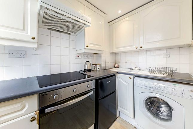 Flat to rent in Abbey Road, London