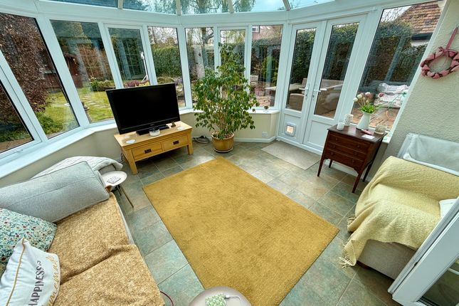 39 Chesham Road, Hemel Hempstead photo 2