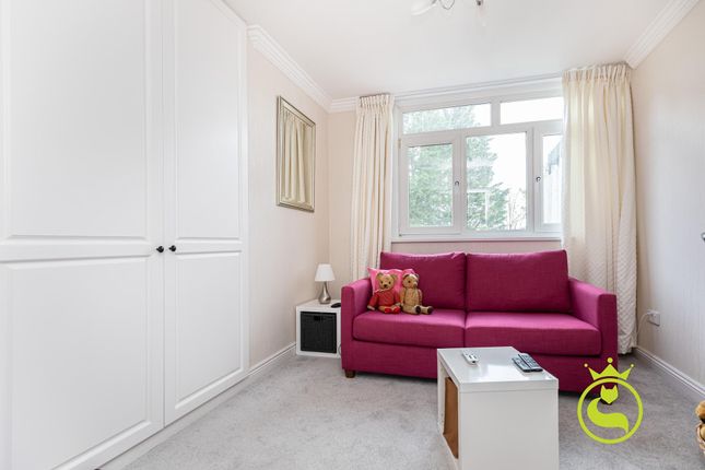 Flat for sale in West Cliff Road, Bournemouth