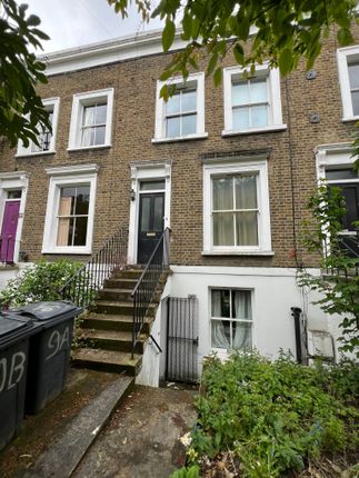 Duplex to rent in Yeate Street, London