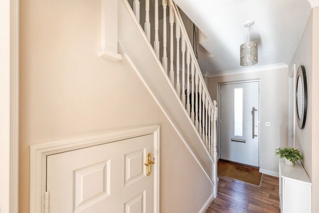 54, John Lea Way, Wellingborough photo 3